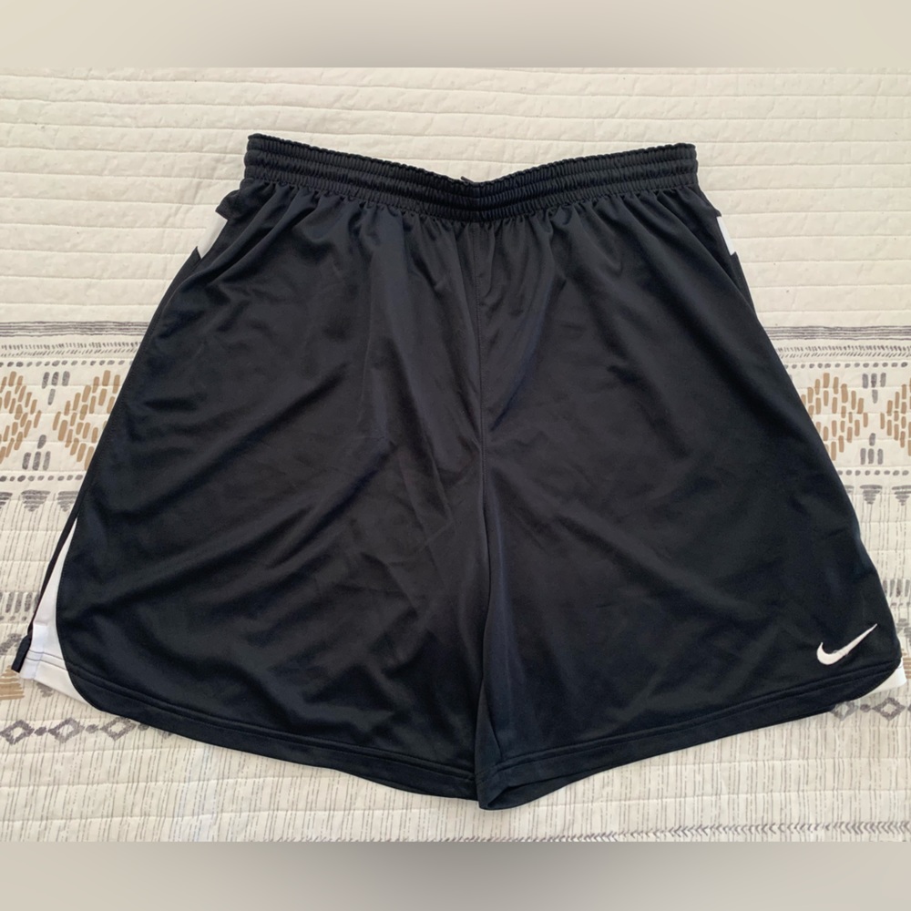 Nike - Size X-LARGE